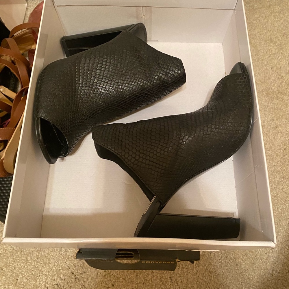 Steve Madden mules